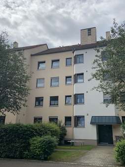 null - Etagenwohnung in 86179 Augsburg mit 87m² kaufen