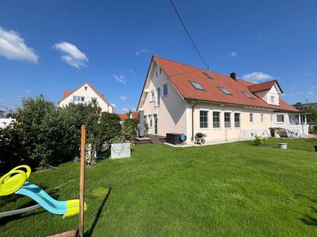 Ansicht von Süden - Erdgeschosswohnung in 86845 Großaitingen mit 105m² kaufen