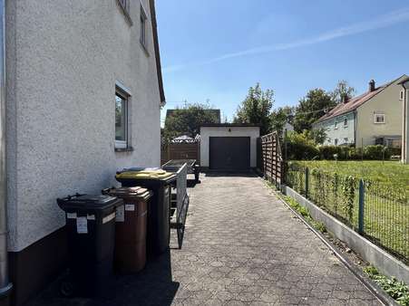 Hofeinfahrt + Garage Hofeinfahrt + Garage - Einfamilienhaus in 89312 Günzburg mit 90m² kaufen