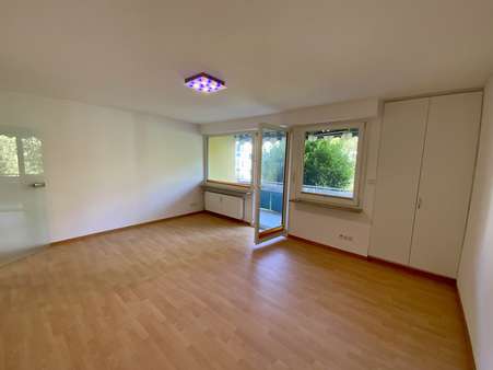 Wohnzimmer - Erdgeschosswohnung in 88131 Lindau mit 55m² kaufen