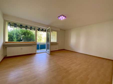 Wohnzimmer - Erdgeschosswohnung in 88131 Lindau mit 55m² kaufen