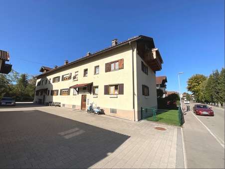 Hausansicht - Ost Hausansicht - Ost - Erdgeschosswohnung in 87527 Sonthofen mit 50m² kaufen