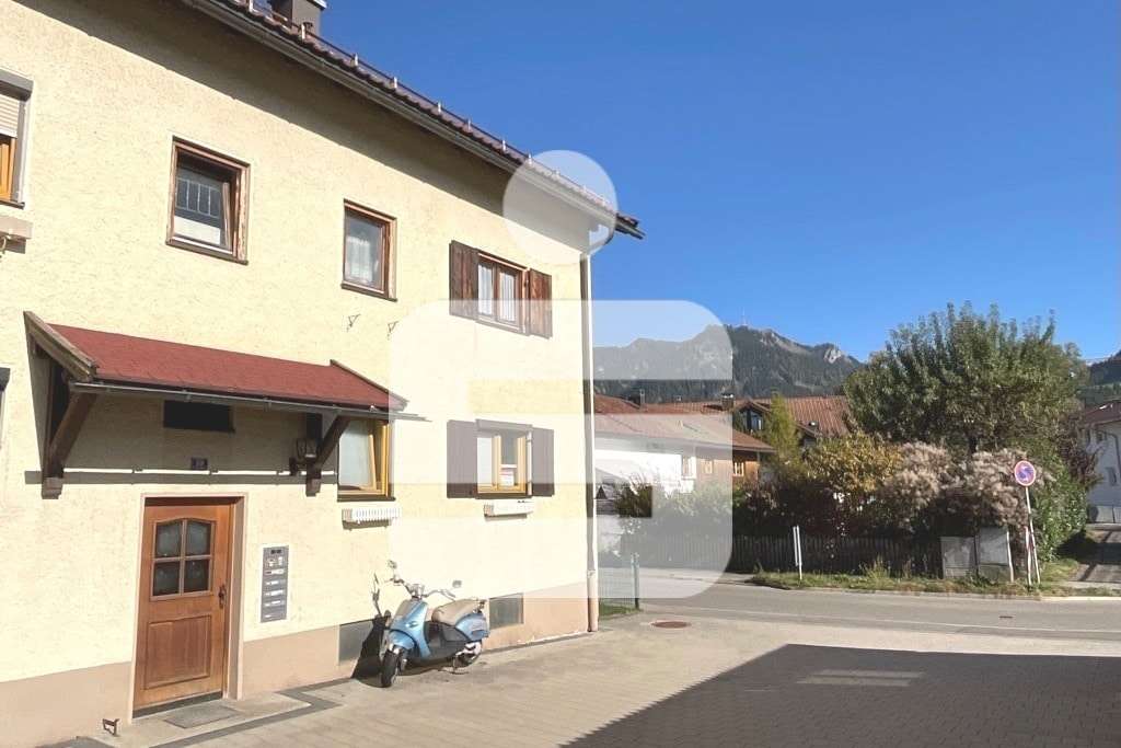 Titelbild Titelbild - Erdgeschosswohnung in 87527 Sonthofen mit 50m² kaufen