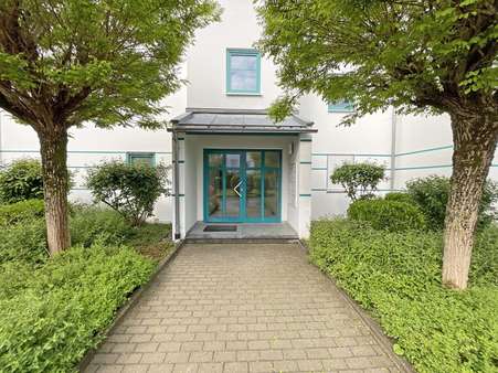 Hauseingang - Etagenwohnung in 87616 Marktoberdorf mit 53m² mieten