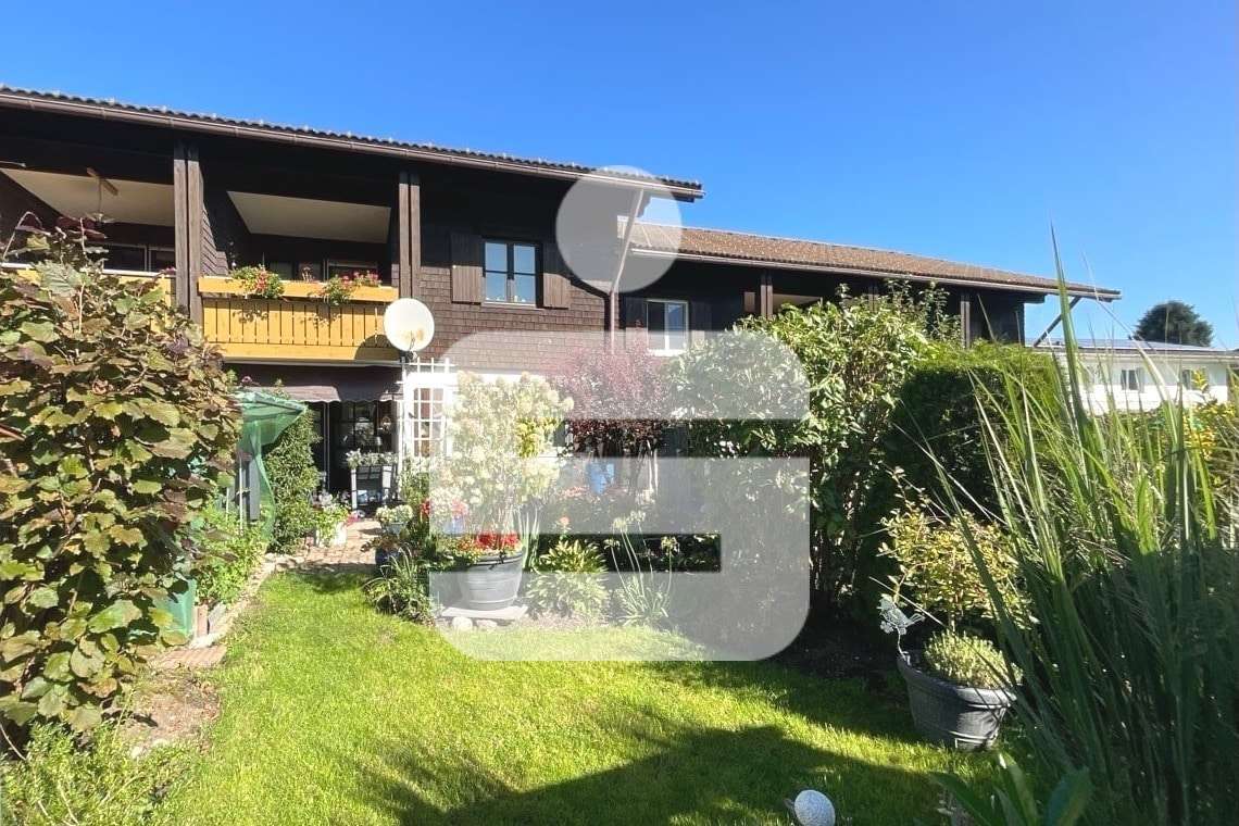 Titelbild Titelbild - Reihenmittelhaus in 87538 Fischen mit 101m² kaufen