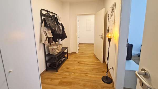 Eingangsbereich - Etagenwohnung in 87600 Kaufbeuren mit 74m² mieten