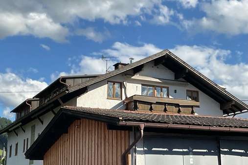 Westansicht Westansicht - Dachgeschosswohnung in 87545 Burgberg mit 104m² kaufen
