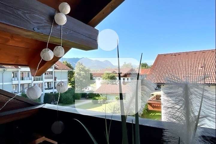 Titelbild Titelbild - Dachgeschosswohnung in 87527 Sonthofen mit 100m² kaufen