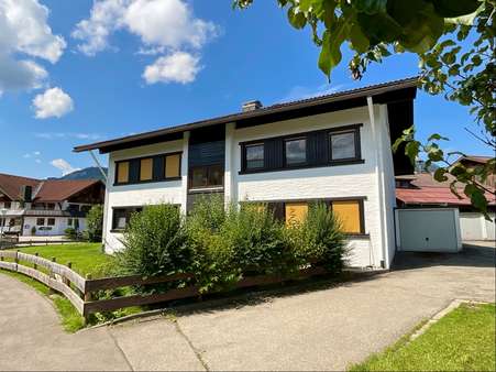 Ansicht - Vorderseite Ansicht - Vorderseite - Etagenwohnung in 87538 Obermaiselstein mit 58m² kaufen