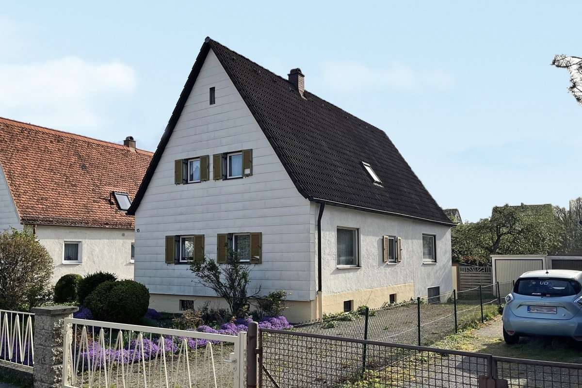 Ansicht von der Straße - Einfamilienhaus in 87600 Kaufbeuren mit 140m² kaufen