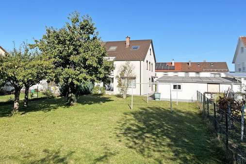 Blick vom Garten - Doppelhaushälfte in 87600 Kaufbeuren mit 168m² kaufen