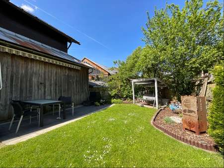 Garten + "Stadl" - Mehrfamilienhaus in 87541 Bad Hindelang mit 380m² kaufen