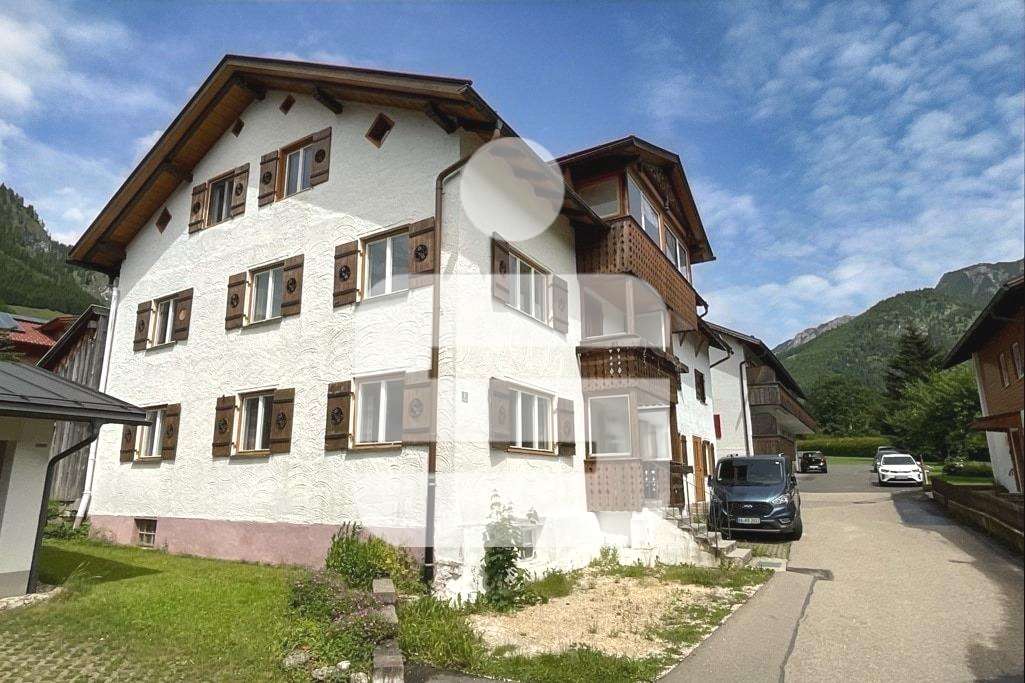 Hausansicht - Südwest - Mehrfamilienhaus in 87541 Bad Hindelang mit 380m² kaufen