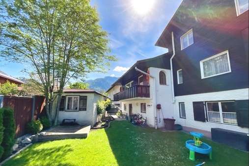 Rückseite + Garten - Mehrfamilienhaus in 87541 Bad Hindelang mit 380m² kaufen