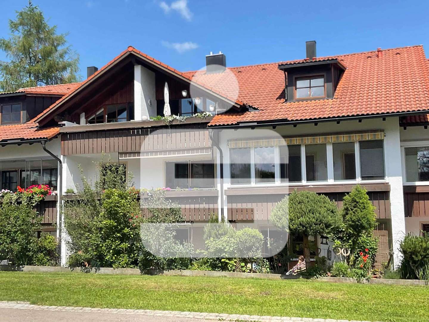 Aussenansicht - Dachgeschosswohnung in 87463 Dietmannsried mit 89m² kaufen