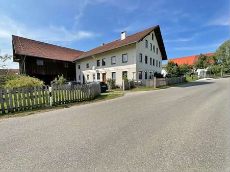 Außenansicht - Bauernhaus in 87616 Marktoberdorf mit 173m² kaufen