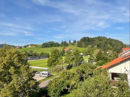 Aussicht - Dachgeschosswohnung in 87487 Wiggensbach mit 120m² kaufen