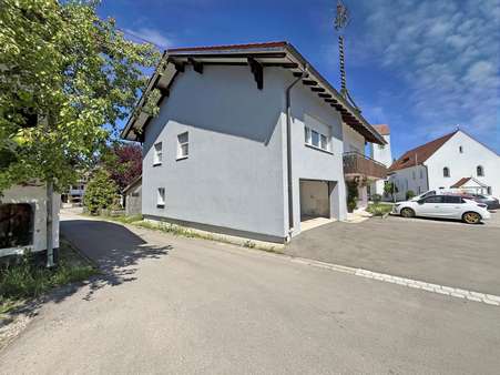 Außenstellplätze - Einfamilienhaus in 87654 Friesenried mit 210m² kaufen