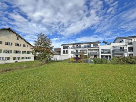 Südansicht der Wohnanlage - Etagenwohnung in 87600 Kaufbeuren mit 132m² kaufen