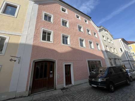 Hausansicht - Mehrfamilienhaus in 94032 Passau mit 582m² als Kapitalanlage kaufen