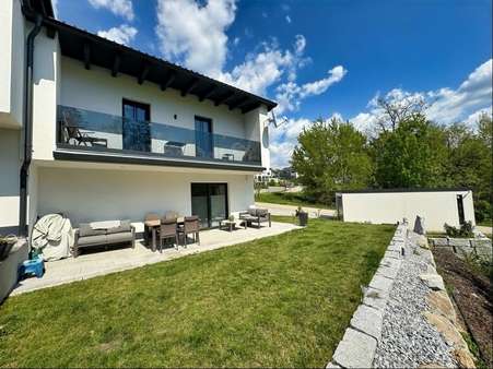 Garten/Terrasse - Doppelhaushälfte in 94113 Tiefenbach mit 161m² kaufen