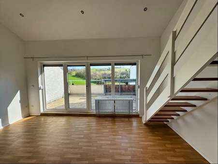 Wohnzimmer - Maisonette-Wohnung in 94034 Passau mit 71m² kaufen