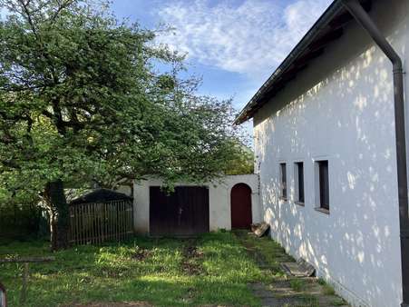 Zufahrt, Garage - Einfamilienhaus in 94086 Bad Griesbach mit 125m² kaufen