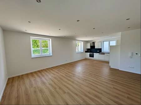 Wohnen/Essen/Küche - Doppelhaushälfte in 94104 Tittling mit 100m² kaufen