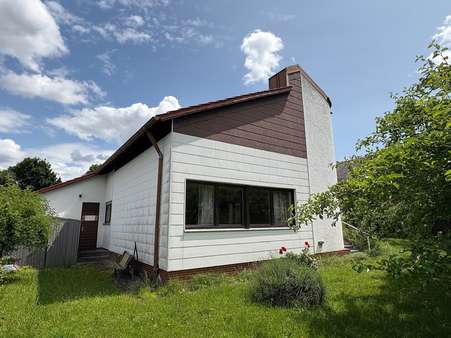 Hausansicht Westseite - Einfamilienhaus in 94060 Pocking mit 168m² kaufen