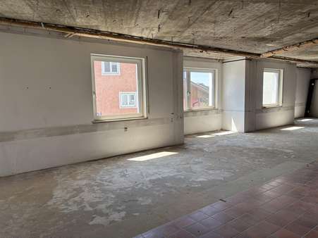 Büro-/Praxisflächen Büro-/Praxisflächen - Büro in 94474 Vilshofen mit 166m² mieten