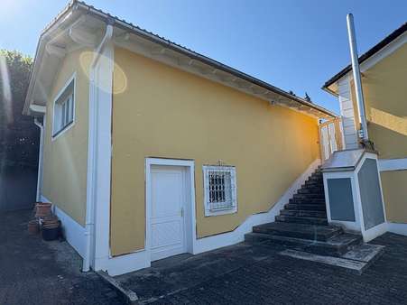 Garage, voll unterkellert Garage, voll unterkellert - Einfamilienhaus in 94152 Neuhaus mit 203m² kaufen