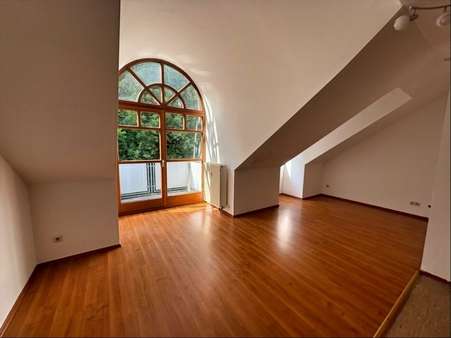 Wohnraum/Schlafnische Wohnraum/Schlafnische - Dachgeschosswohnung in 94032 Passau mit 26m² kaufen