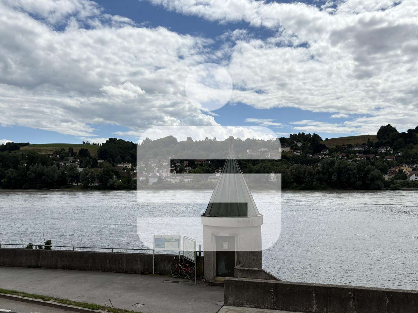 direkt an der Donau direkt an der Donau - Etagenwohnung in 94034 Passau mit 83m² mieten