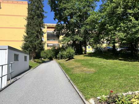 Hauszugang - Erdgeschosswohnung in 94036 Passau mit 73m² kaufen