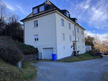 Front-Seiten Ansicht - Dachgeschosswohnung in 94032 Passau mit 43m² mieten