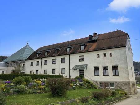 Klostergebäude - Sonstige in 94130 Obernzell mit 1550m² kaufen