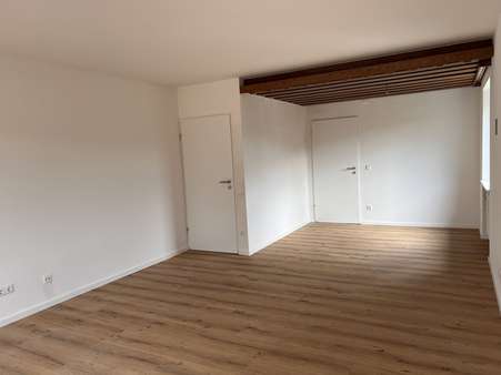 Wohnen/Essen - Etagenwohnung in 94032 Passau mit 75m² kaufen
