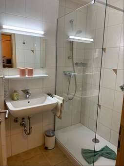 Badezimmer - Hotel in 94086 Bad Griesbach mit 1100m² kaufen