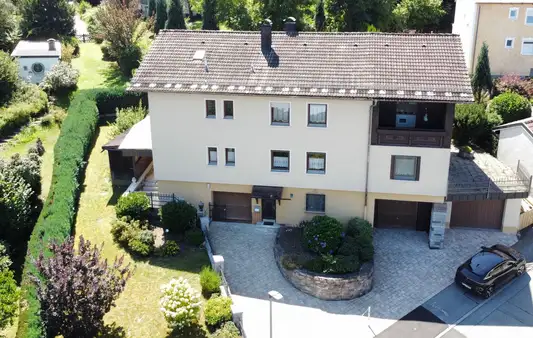 Ruhig gelegenes ZFH/Generationenhaus in Passau-Neustift