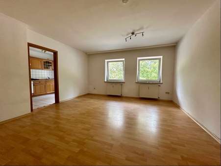 Wohnzimmer - Erdgeschosswohnung in 94032 Passau mit 56m² kaufen