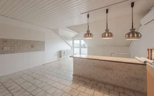 KOCHEN - WOHNEN KOCHEN - WOHNEN - Dachgeschosswohnung in 94086 Bad Griesbach mit 95m² kaufen