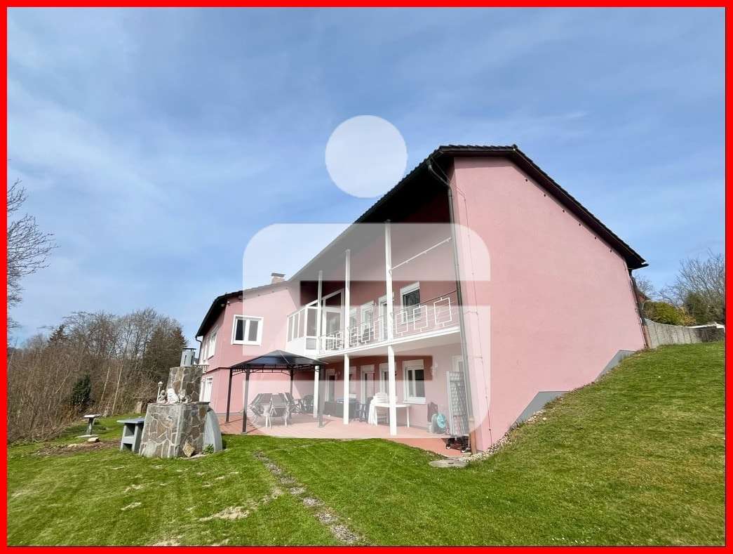 Hausansicht - Einfamilienhaus in 94481 Grafenau mit 297m² kaufen