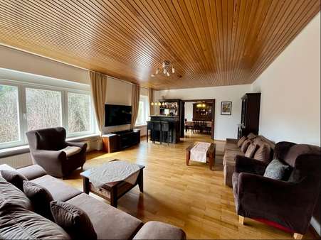 Wohnzimmer EG - Einfamilienhaus in 94481 Grafenau mit 297m² kaufen