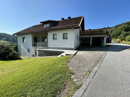 Nord-Ansicht - Einfamilienhaus in 94078 Freyung mit 216m² kaufen