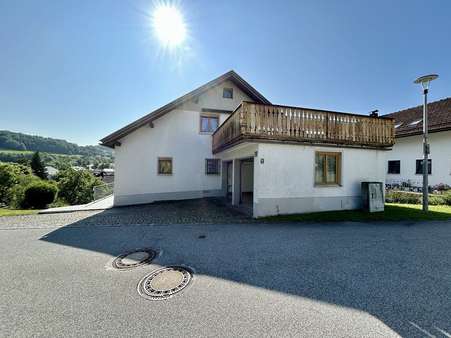 West-Ansicht - Einfamilienhaus in 94078 Freyung mit 216m² kaufen