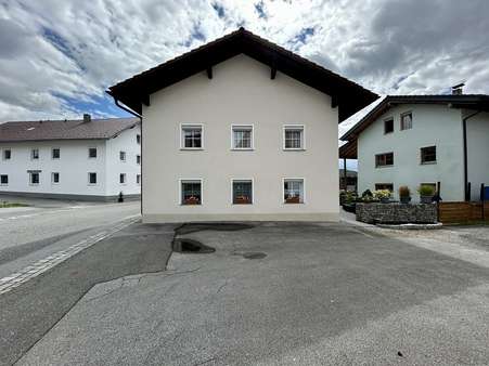 West Ansicht West Ansicht - Einfamilienhaus in 94163 Saldenburg mit 140m² kaufen