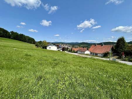 Süd Ansicht - Grundstück in 94481 Grafenau mit 1954m² kaufen