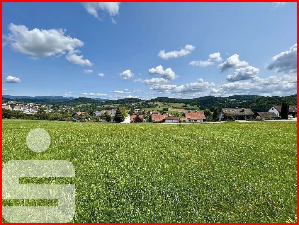 West Ansicht - Grundstück in 94481 Grafenau mit 1954m² kaufen