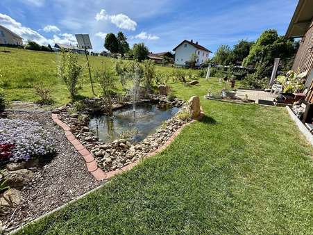 Gartenteich - Mehrfamilienhaus in 94556 Neuschönau mit 240m² kaufen