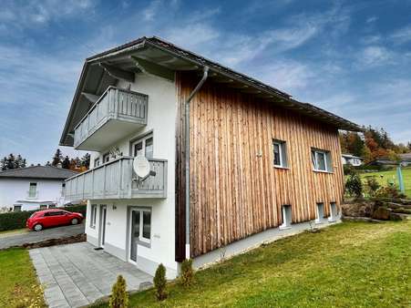 Hausansicht - Mehrfamilienhaus in 94556 Neuschönau mit 240m² kaufen
